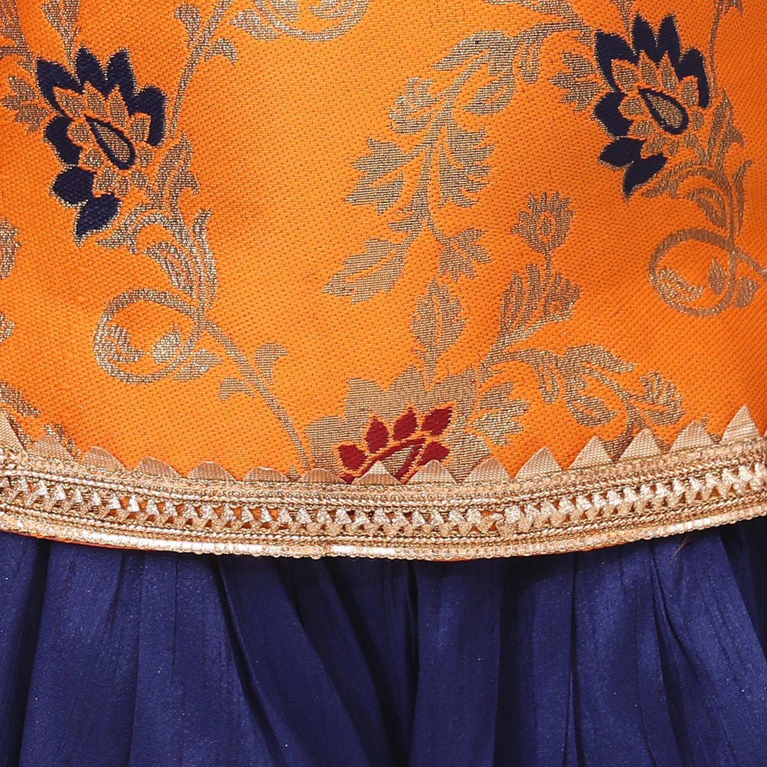 Haut licou en jacquard avec dhoti-orange