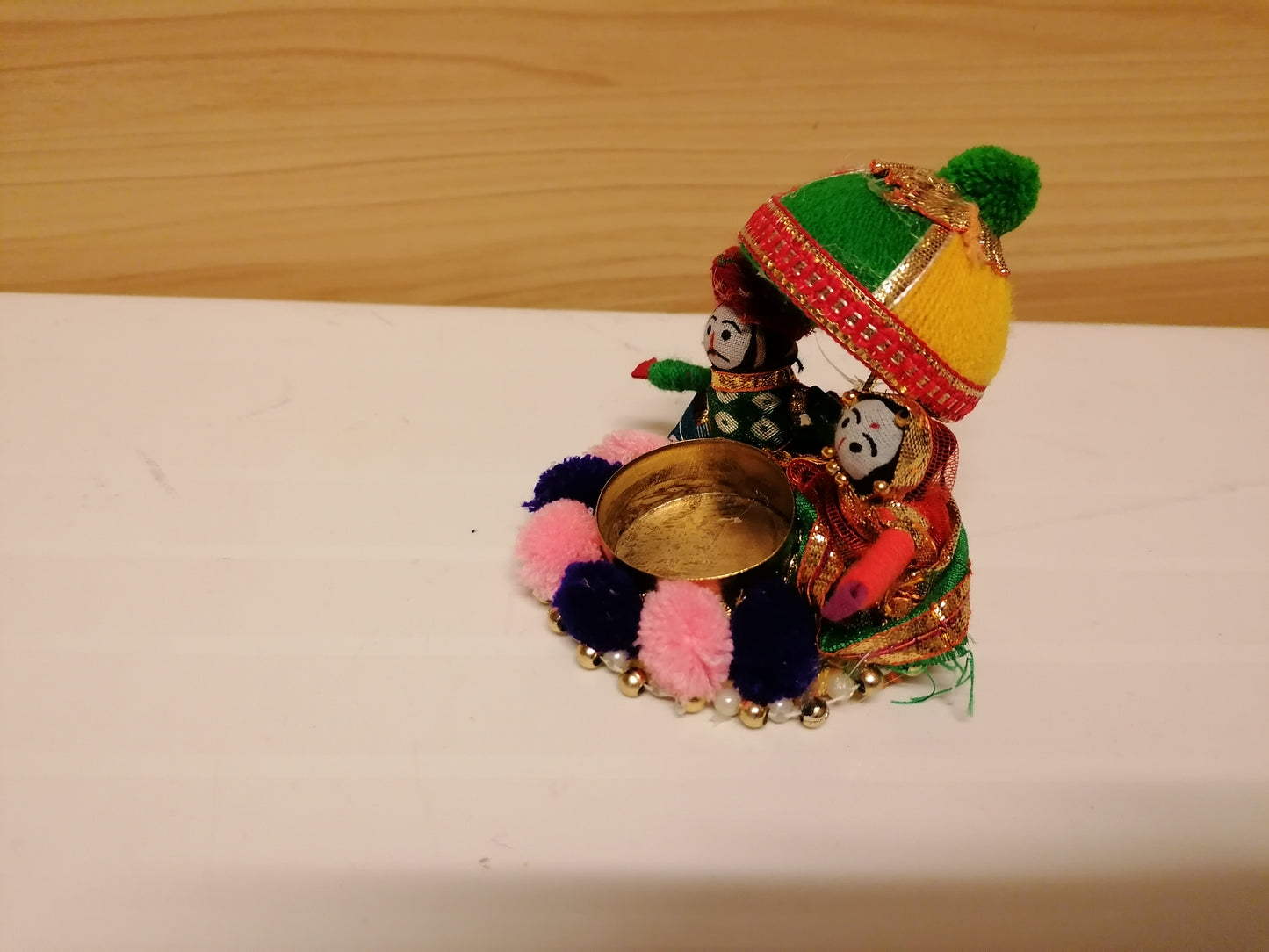 Pom Pom couple Tea Light holder